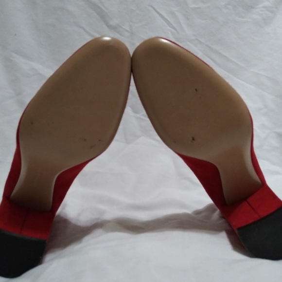 Salvatore Ferragamo Red Suede pumps size 5.5B - Picture 4 of 5